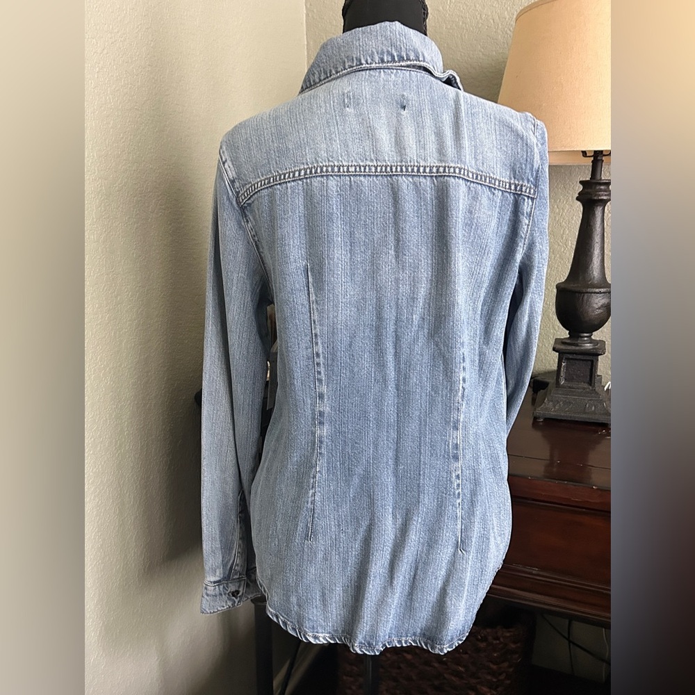 Kut From the Kloth Lyocell Chambray Button Down |… - image 4